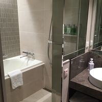 洗い場に湯船も。風呂トイレは別です。