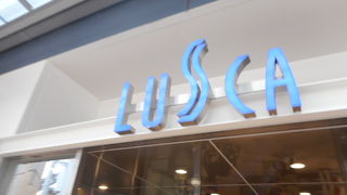 お土産の購入を