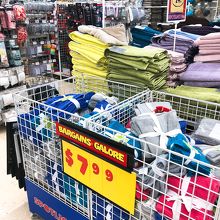 値段もIKEAとそんな変わらないね。