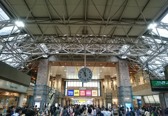 駅ビルが充実。