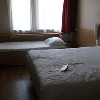 ダブルベッド+ソファベッドの部屋だった。