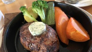 ちょっと立ち寄りにソフトクリーム、ランチはハンバークがいいね！　