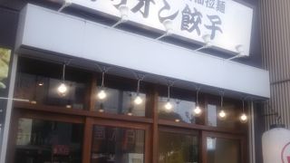 どちらかといえば淡々とした接客と料理という感じのお店