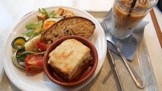 おしゃれなカフェ