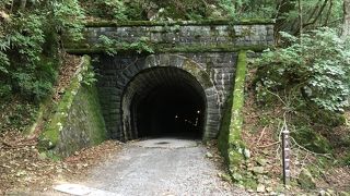 山の上にひっそりと