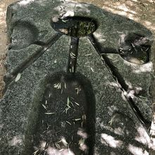 コレ、宇宙人か造らせたものか