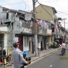 洗濯物が並ぶ。変わりません。