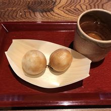 名物のつぶら餅