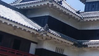 月見櫓と大天守を結ぶ