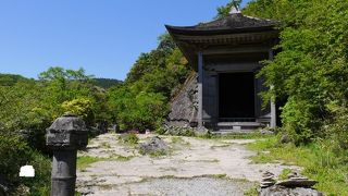 箱根石仏群の一つ