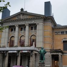 １８９９年に完成