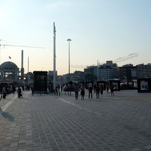 夕方のタクシム広場