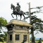 青葉山の豊かな自然と仙台城の歴史を残す『青葉山公園』