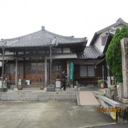 知多四国第８５番札所のお寺です。