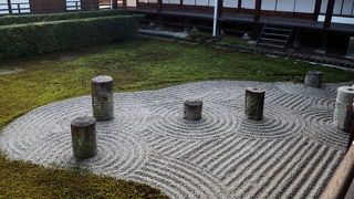 東西南北に異なる庭がある東福寺の庭園