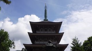 色鮮やかな砂曼荼羅