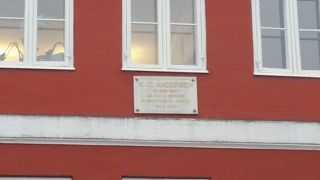 レンガ造りの建物