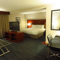 1 KING BED JUNIOR SUITE