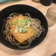 冷しきつね蕎麦