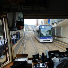 市電のすれ違い