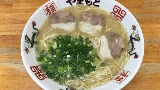 春日市のとんこつラーメン店