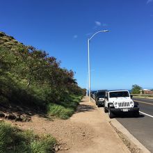 ピンクピルボックスへの登山道の入り口。看板はありません。