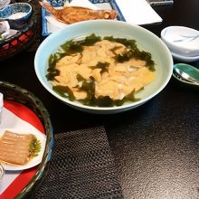 すくって食べる雲丹