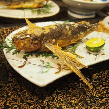 夕食　トビウオのから揚げ