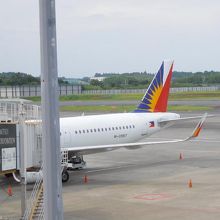 セブ直行便は小型機材で、映画などの機内のアメニティなし
