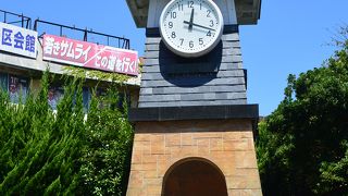 鎌倉駅西側にあります。