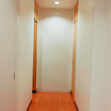 トイレはひろびろ