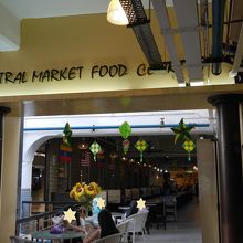 ２階にあります