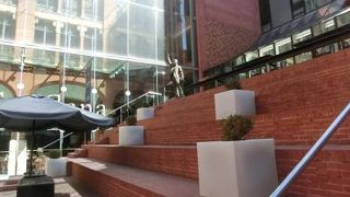 繊細に彫刻されていてみごとですが演奏は有料でした。11ユーロ。