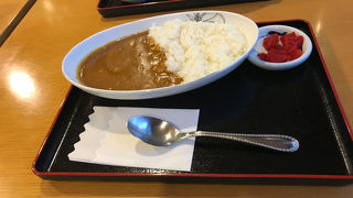 駅なかの土産屋兼軽食