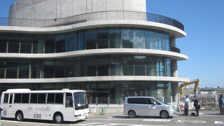 伊豆大島の北東側にある港です