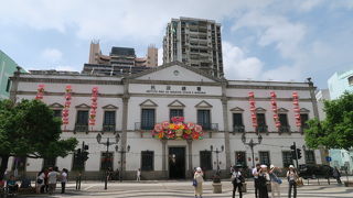 今は中に入れない？