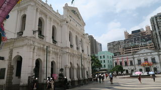 セナド広場にあります！