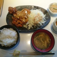 鶏の唐揚げネギ塩ソース定食