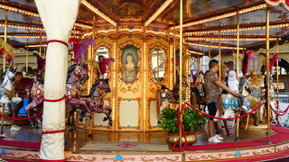 メリーゴーランドあります