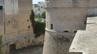 旧市街は意外にもきれいで趣がある