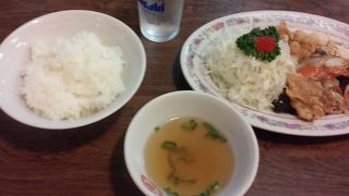 駅構内の中華料理店