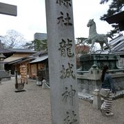 岡崎城隣の神社