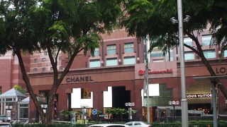 シンガポールに進出した伊勢丹に並ぶ百貨店