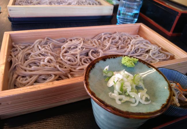 隋神門の目の前にあるお土産＆食事処