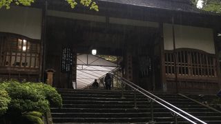 雨でしたが、風情があってとても良かったです。