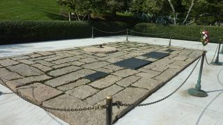 広大な墓地公園