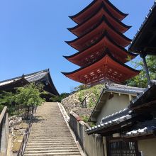 階段越し、いい景色です