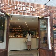 大阪で人気の食パン専門カフェが武蔵小山にオープン