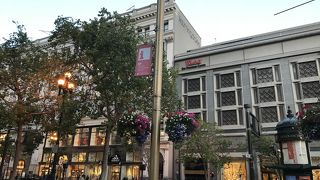 駅直結でめちゃ便利！