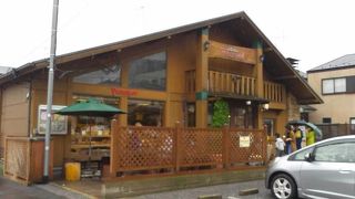 住宅街にあります